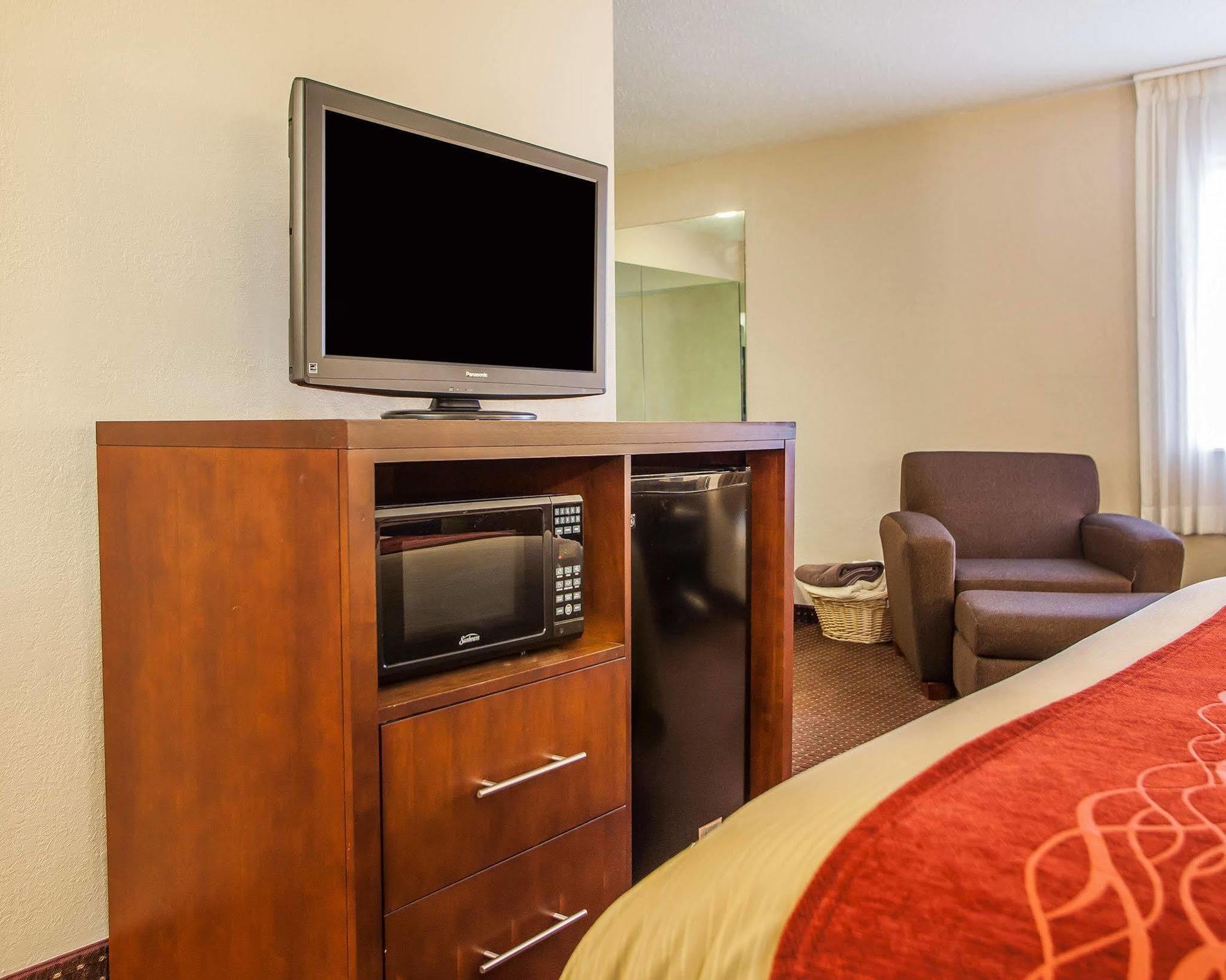 Quality Inn Waverly Ngoại thất bức ảnh