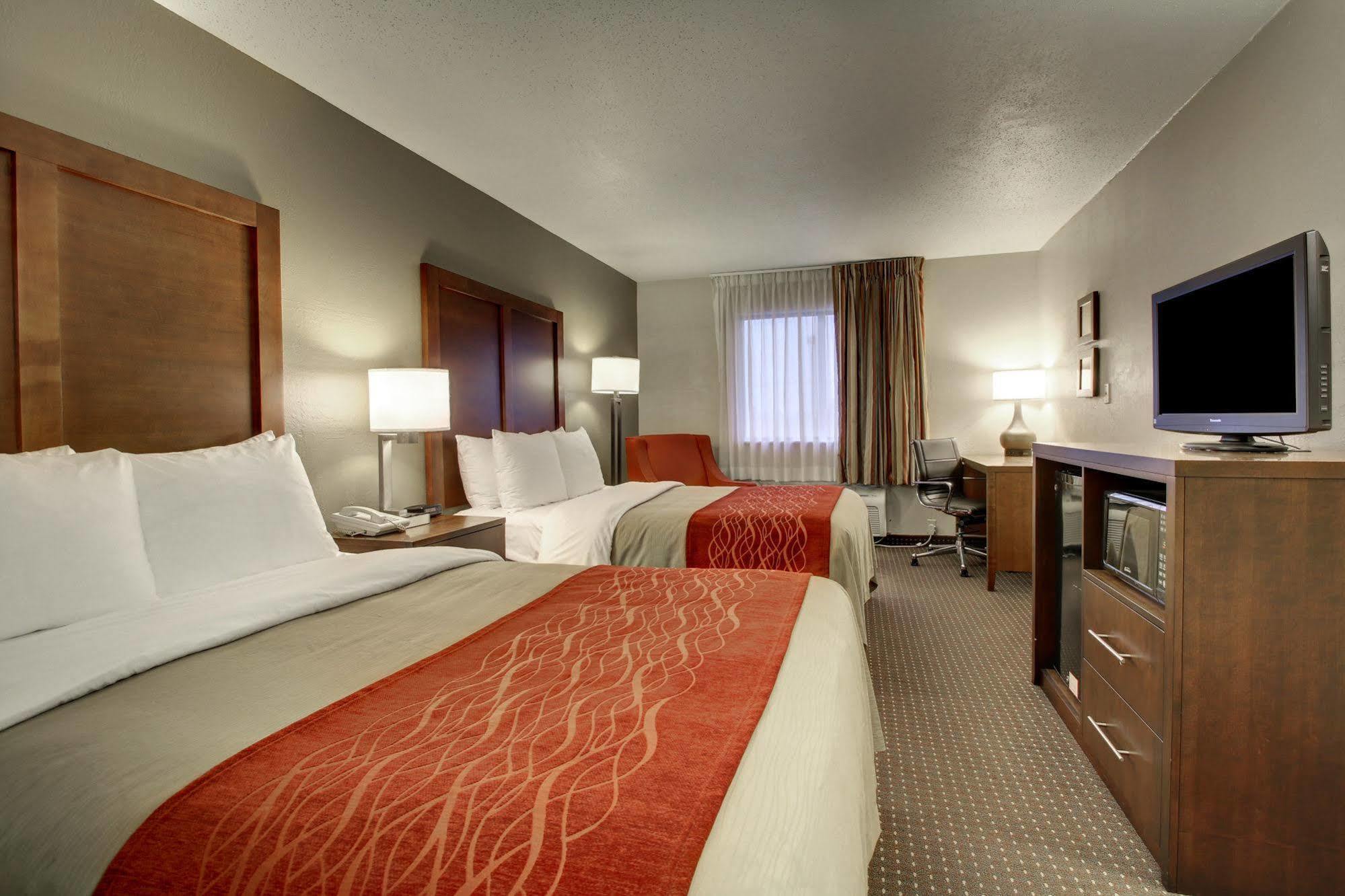 Quality Inn Waverly Ngoại thất bức ảnh