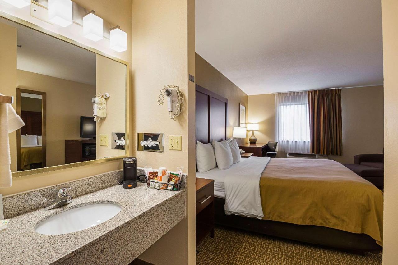 Quality Inn Waverly Ngoại thất bức ảnh