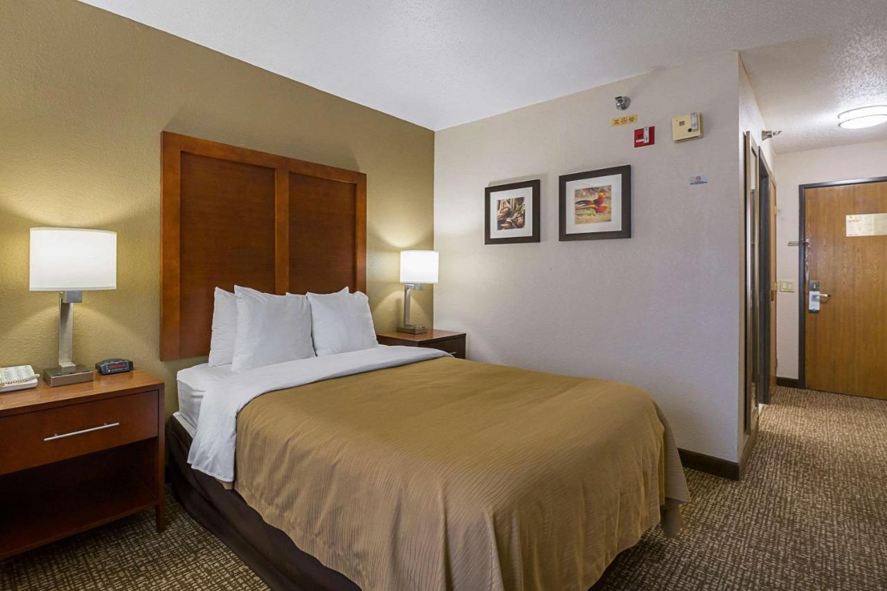 Quality Inn Waverly Ngoại thất bức ảnh